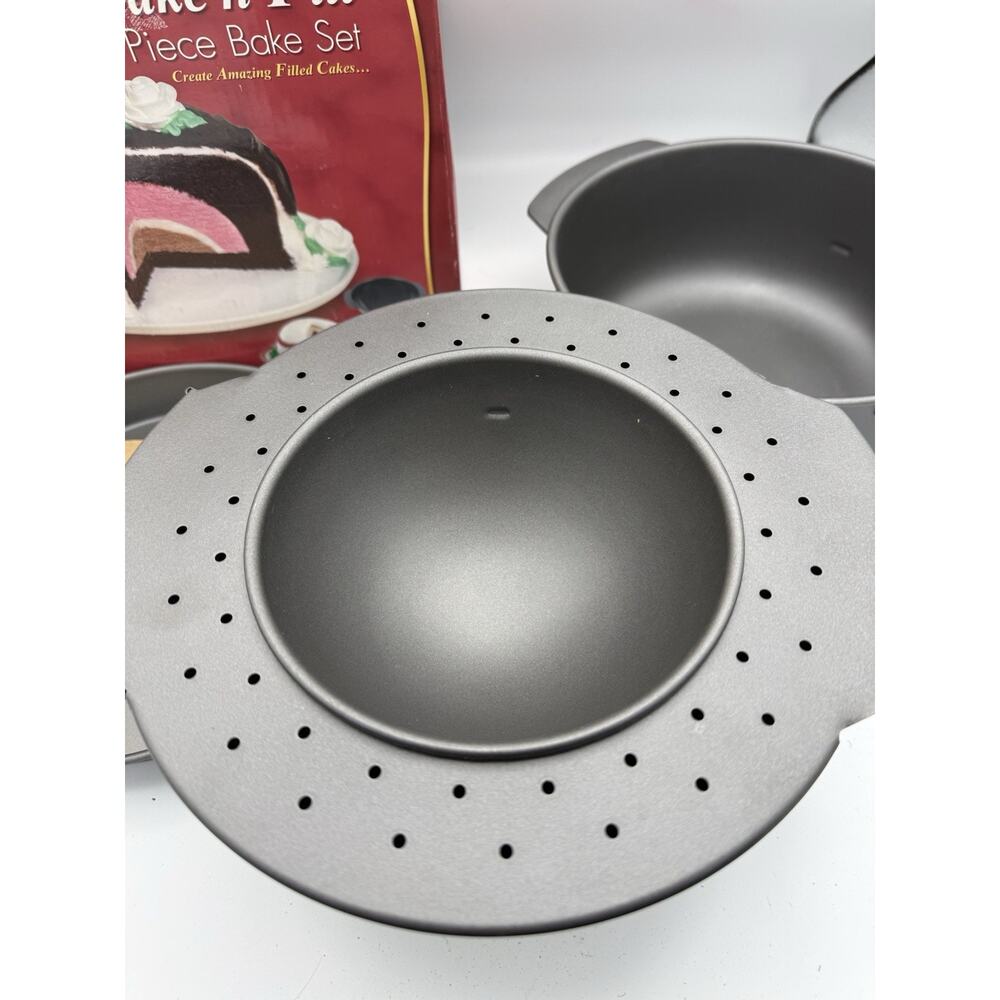 Betty Crocker Bake n Fill Classic 4 Piece Cake Pan Set - New Open Box - Picture 2 of 8